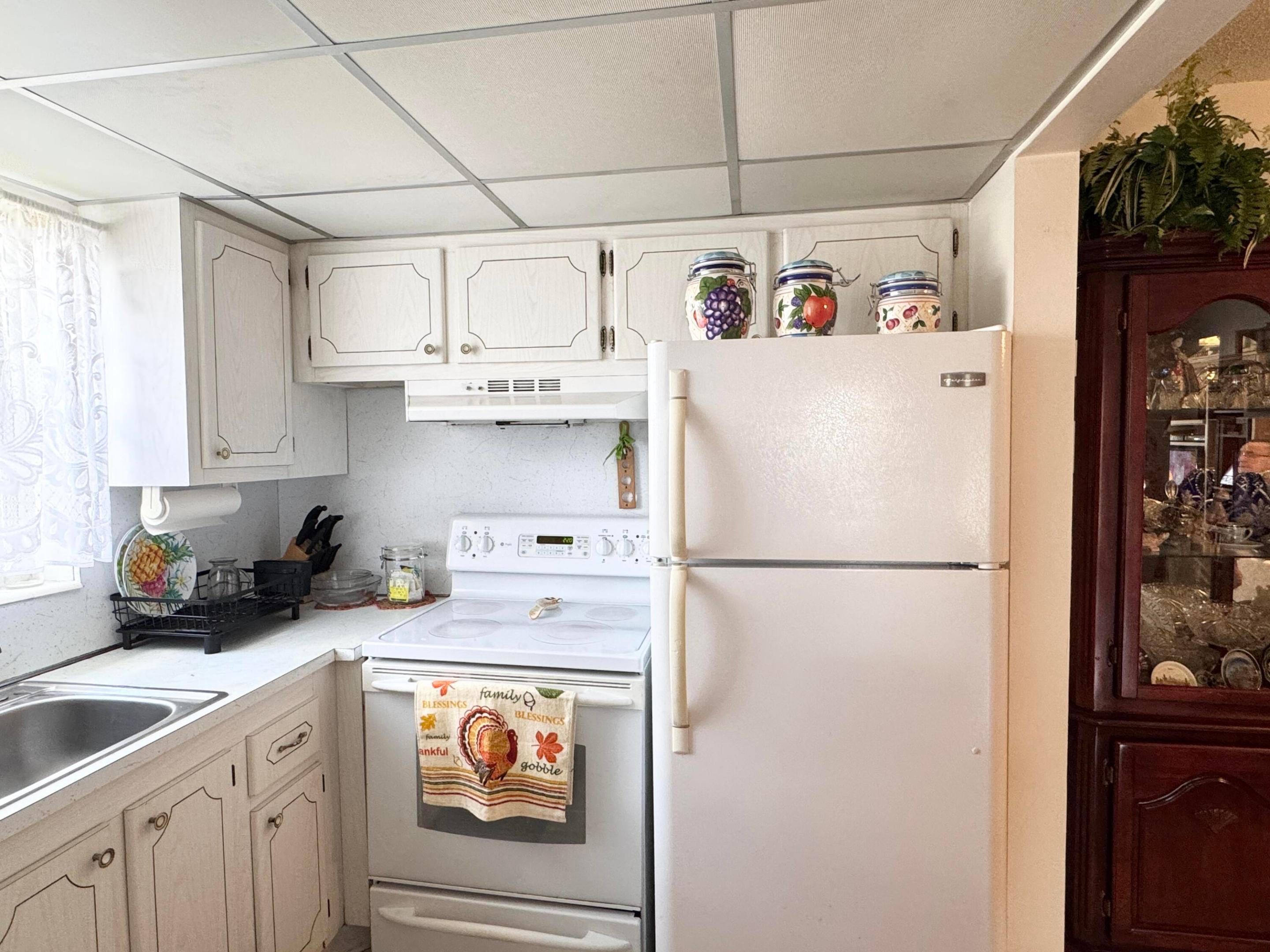 BEDFORD CONDO - Residential