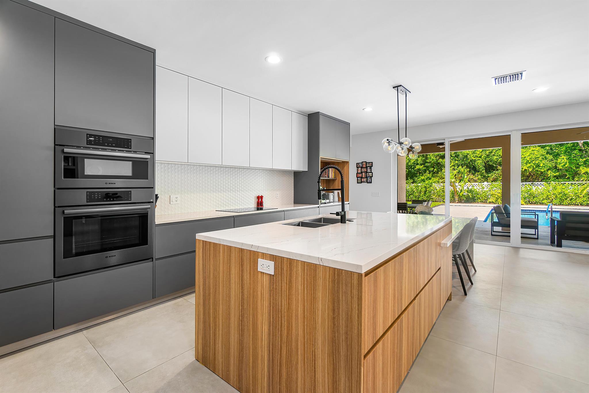 226 Caravelle Drive