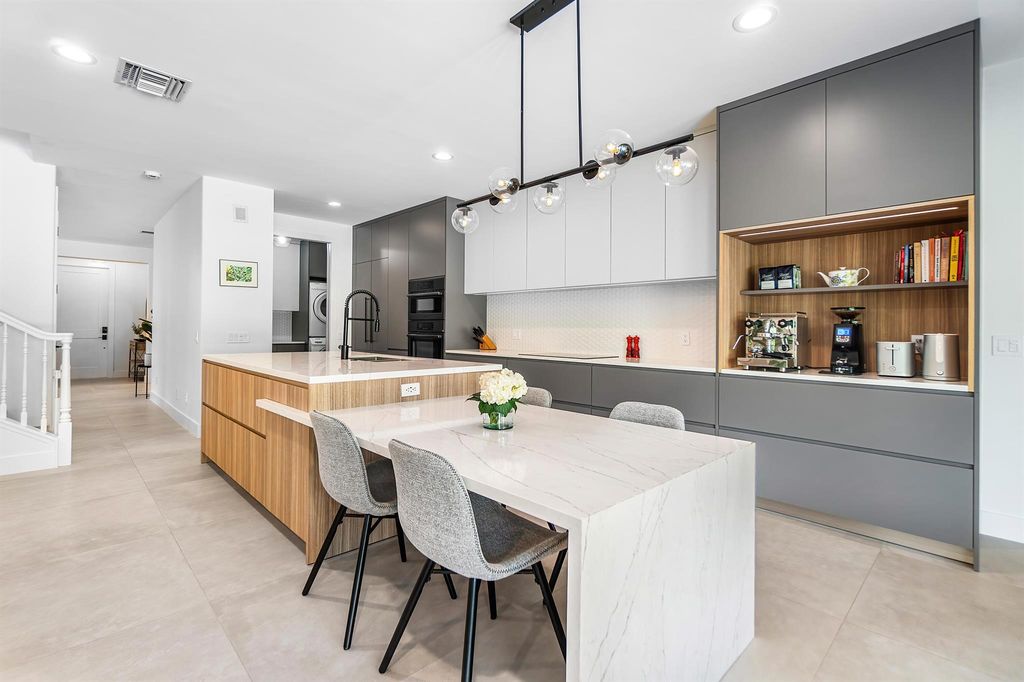 Photo of 226 Caravelle Drive, Jupiter, FL 33458 (MLS # R11083772)