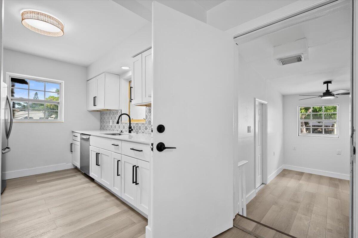 LAKE WORTH TOWN OF - Residential