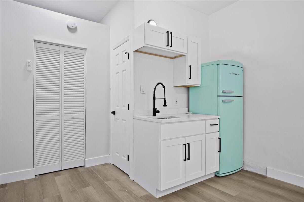 LAKE WORTH TOWN OF - Residential