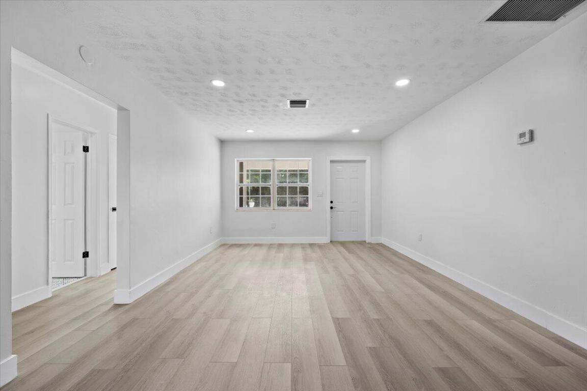 LAKE WORTH TOWN OF - Residential