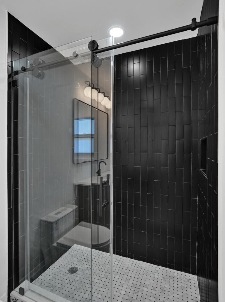 COVE 2ND SEC - Residential