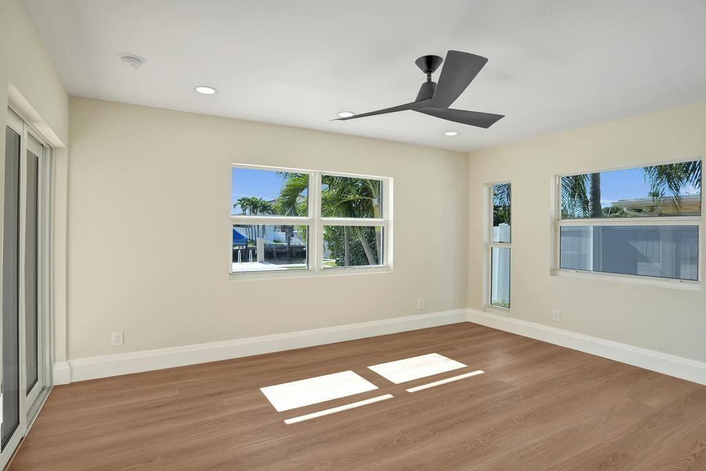 COVE 2ND SEC - Residential