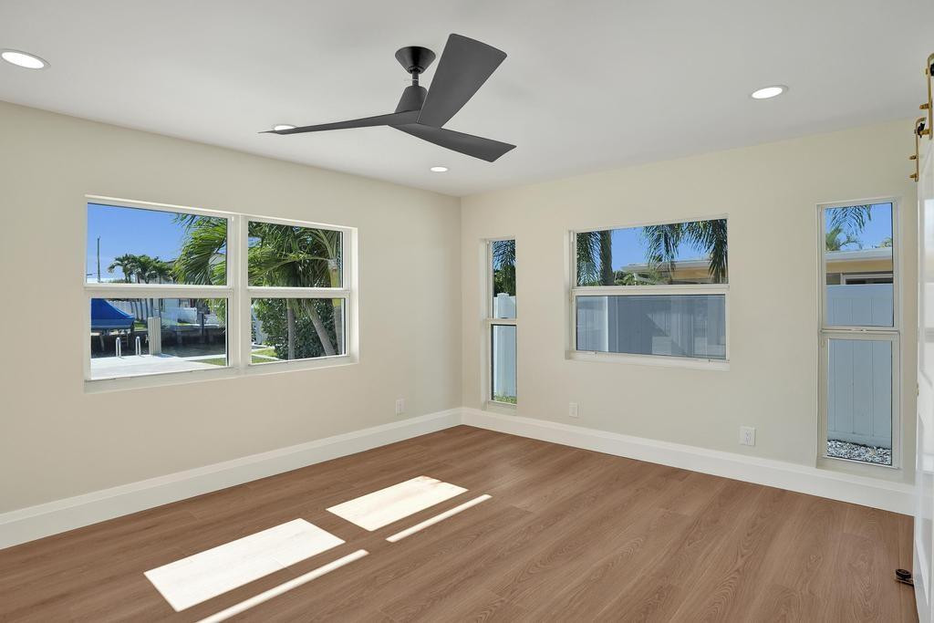 COVE 2ND SEC - Residential