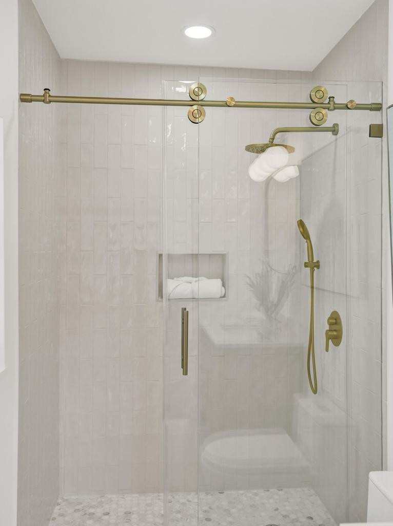 COVE 2ND SEC - Residential