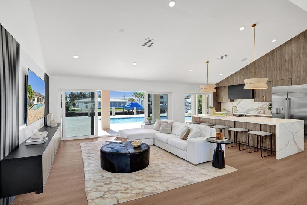 COVE 2ND SEC - Residential