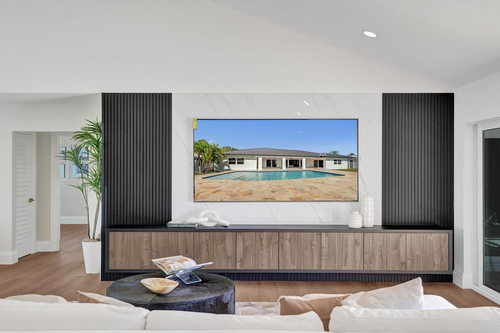 COVE 2ND SEC - Residential