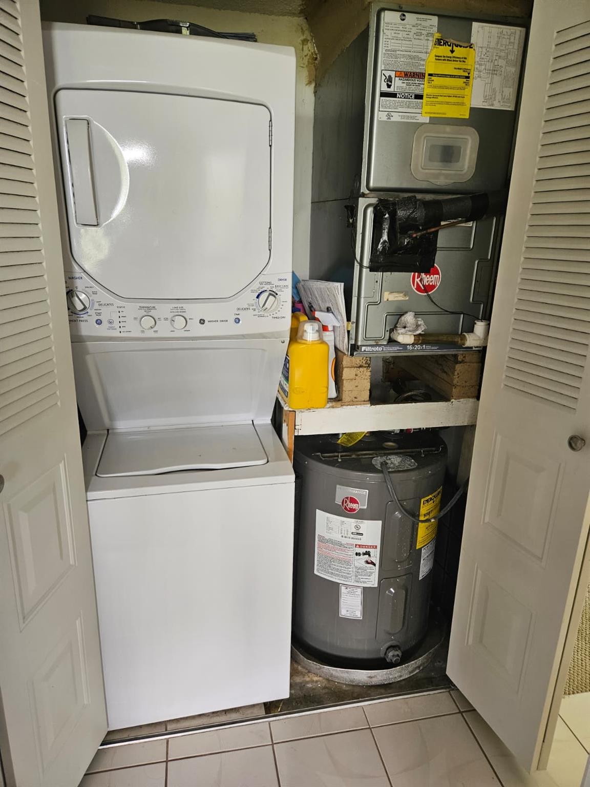 Jacaranda Heights - Residential