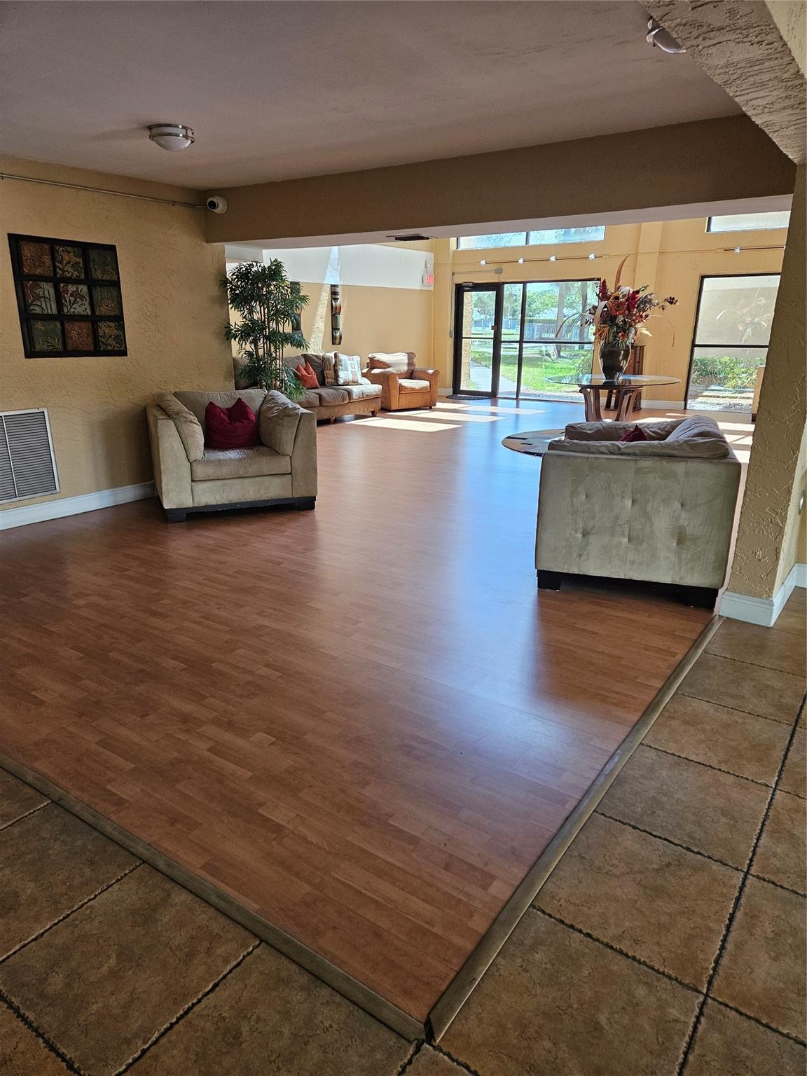 Jacaranda Heights - Residential