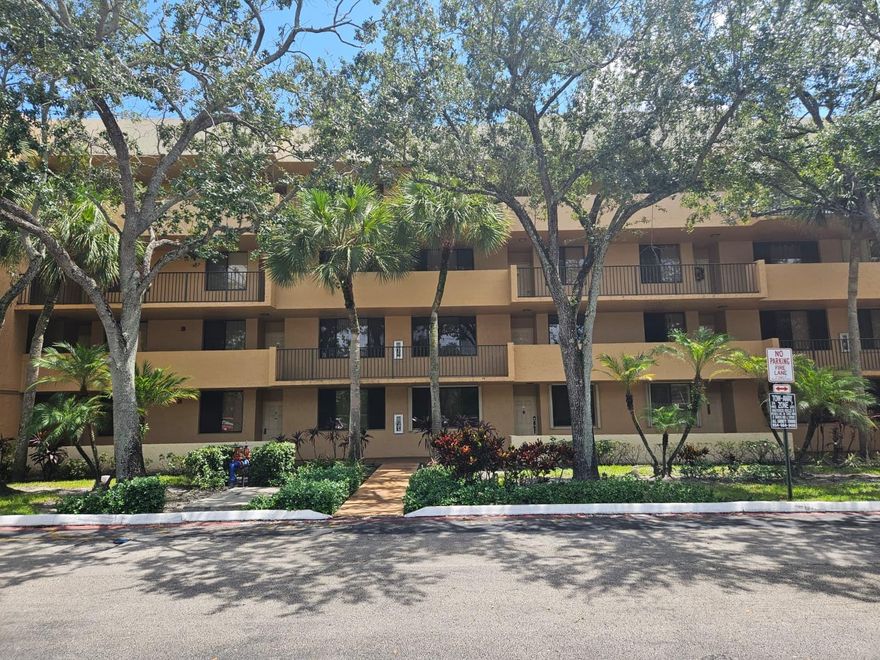 NO CURRENT ASSESSMENT. WILL DO SELLER FINANCING A spacious and great condo with over 1,000+ square feet, 2 bedrooms 2 bathrooms, a combined living and dining room, a screened balcony and a small storage unit. This unit offers an additional private storage unit, assigned parking, and plenty of guest spots. Enjoy resort-style amenities like a large clubhouse and sparkling pool. A quiet and well maintained community surrounded by lush gardens and lakes with a clubhouse and full amenities, heated pool, and large common areas for gatherings and parties. Jacaranda Heights Condominium is an excellent and convenient location in the City of Plantation near main expressways, groceries stores, restaurants, parks, shopping malls, schools and colleges, public transportation, and a lot more.