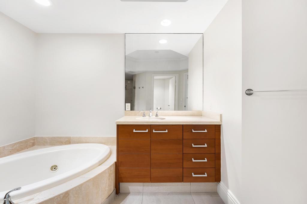 LANDMARK AT THE GARDENS CONDO - Residential