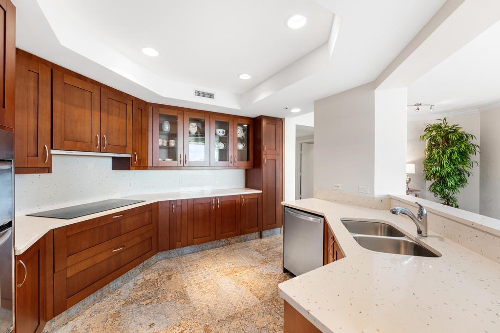 LANDMARK AT THE GARDENS CONDO - Residential