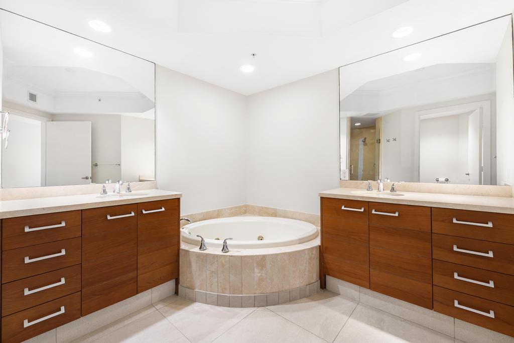 LANDMARK AT THE GARDENS CONDO - Residential