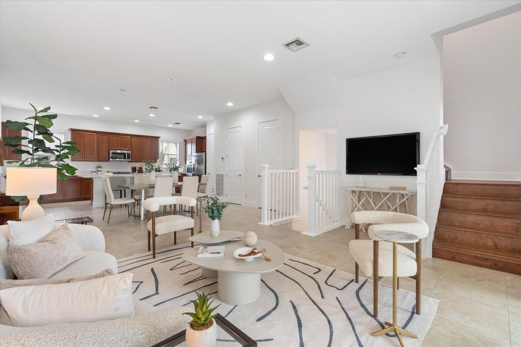 Photo of 7089 Edison Place, Palm Beach Gardens, FL 33418 (MLS # R11083347)