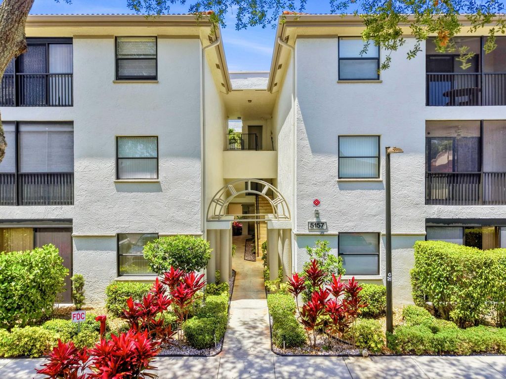 Photo of 5157 Floria Way #J, Boynton Beach, FL 33437 (MLS # B26026929)