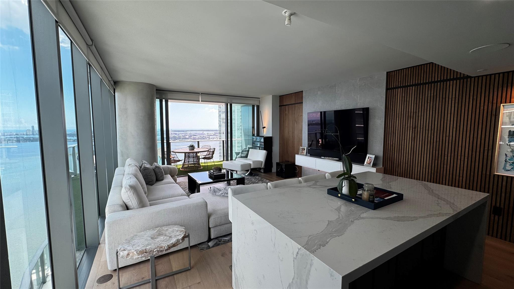 PARAISO BAY - Residential