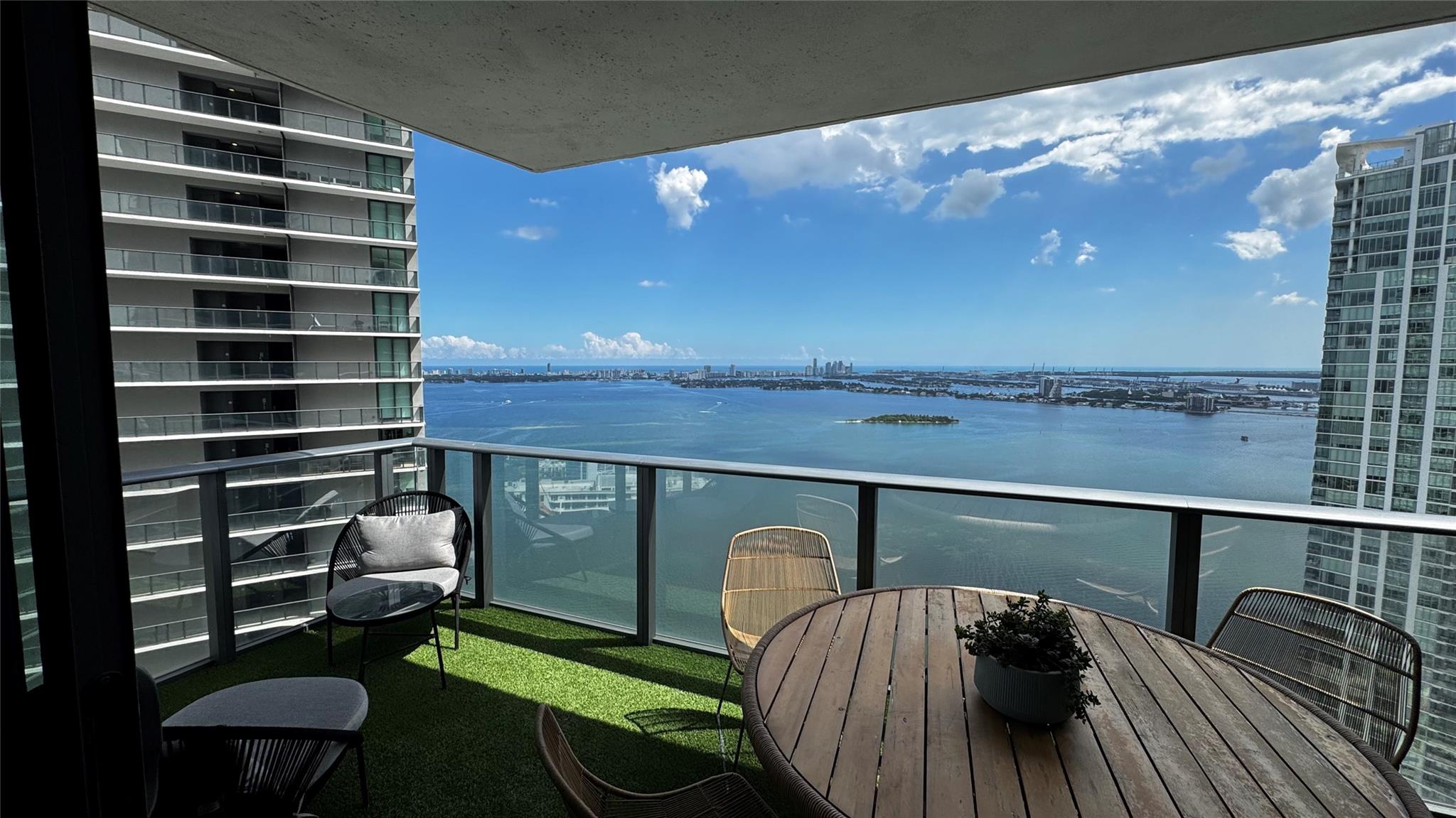 PARAISO BAY - Residential