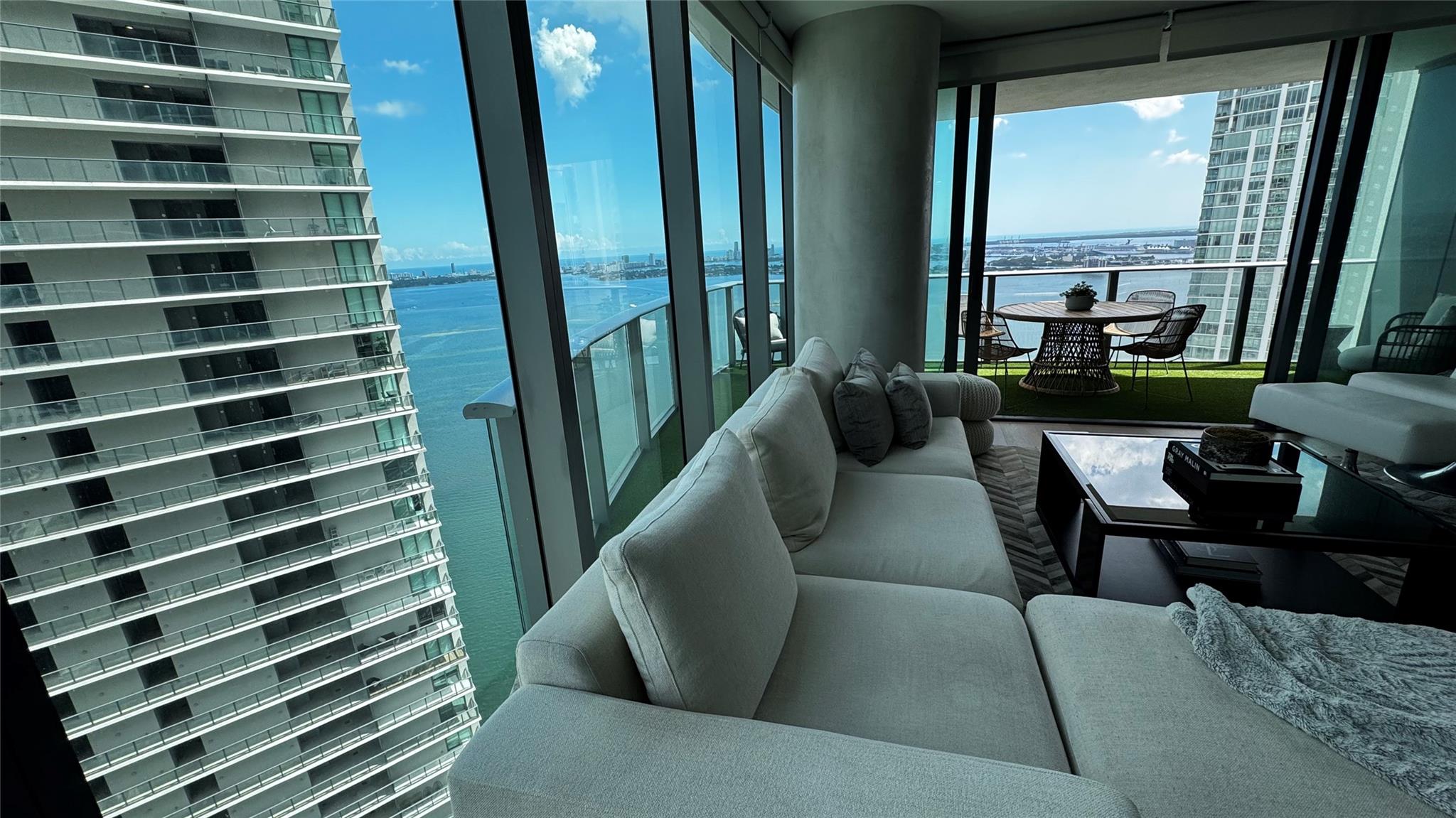 PARAISO BAY - Residential