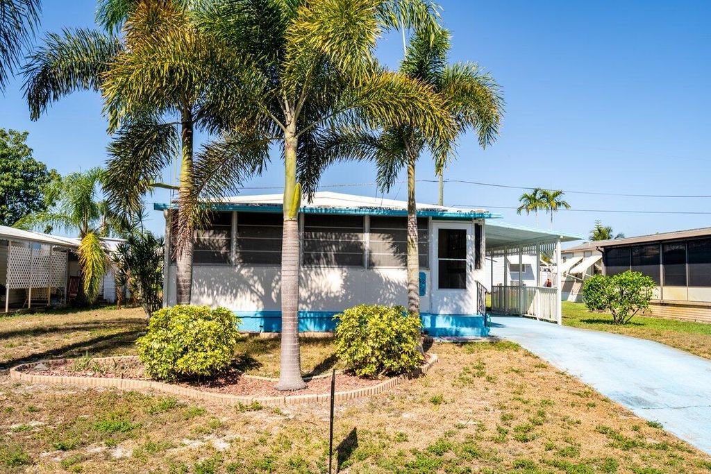 Photo of 8294 SE Sandy Lane, Hobe Sound, FL 33455 (MLS # R10799007)