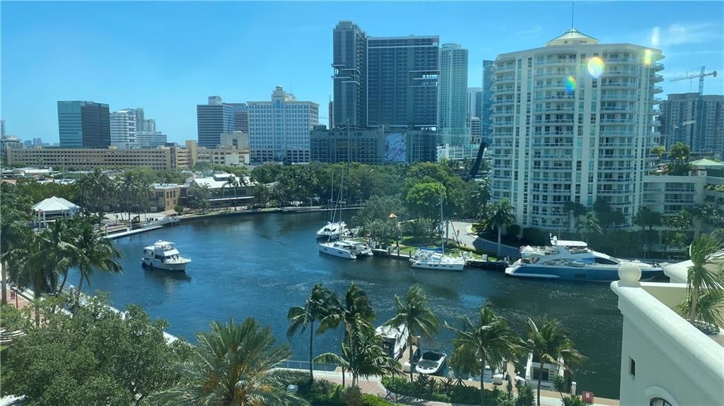Photo of 610 W Las Olas Blvd #818N, Fort Lauderdale, FL 33312 (MLS # F10386162)