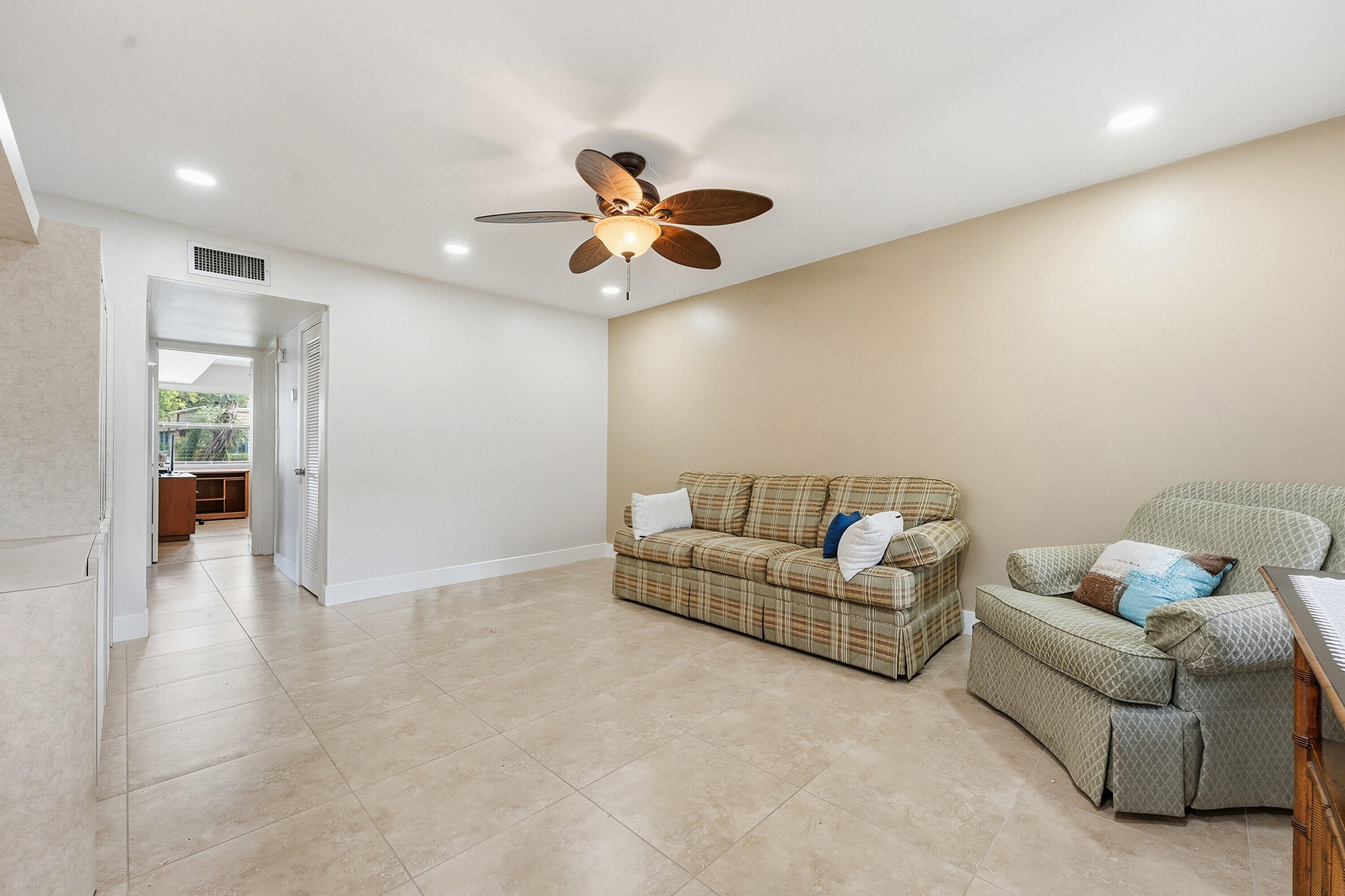 KINGS POINT PIEDMONT CONDOS - Residential