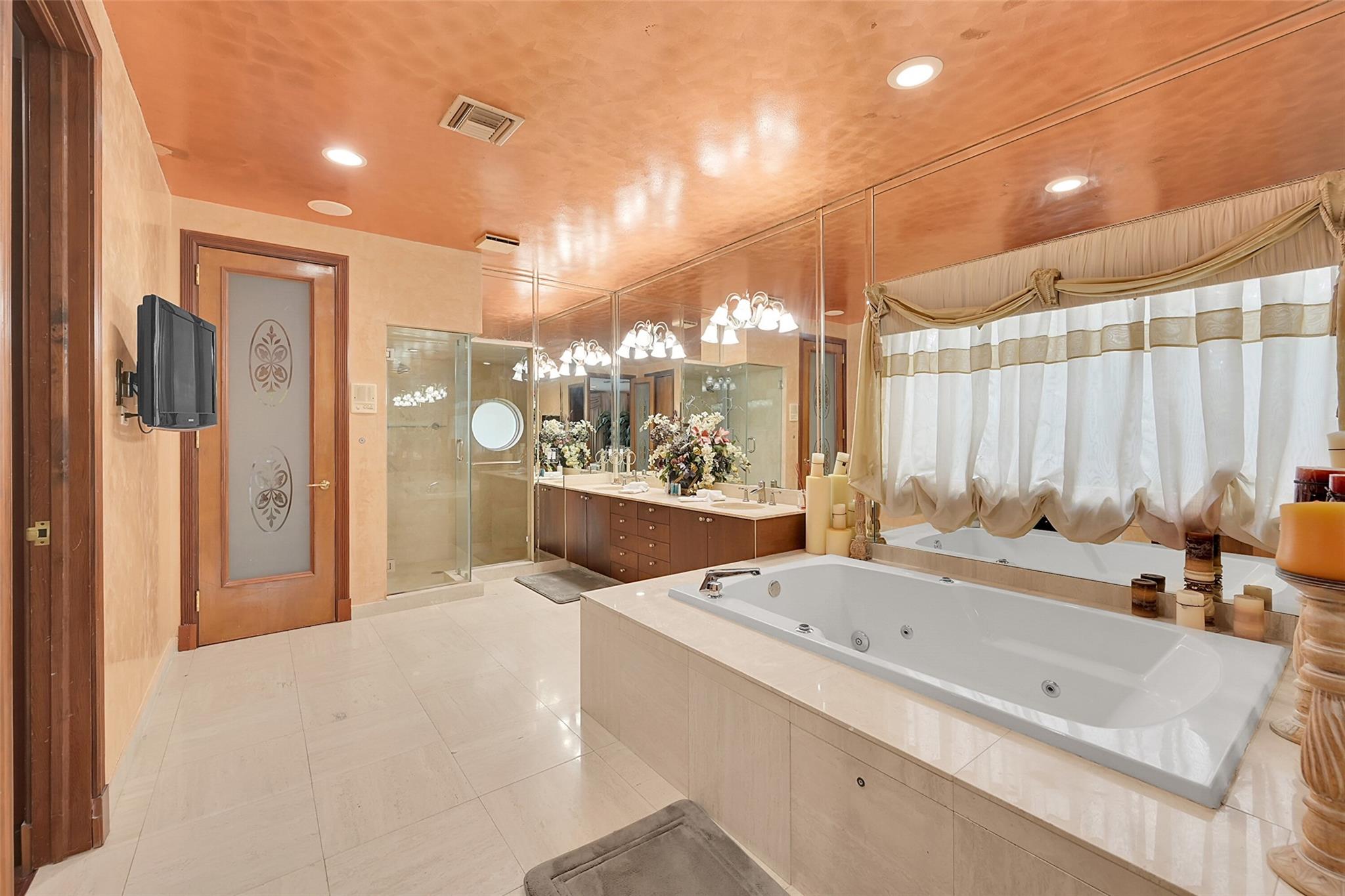 Running Brook Hills 70-23 - Residential Lease