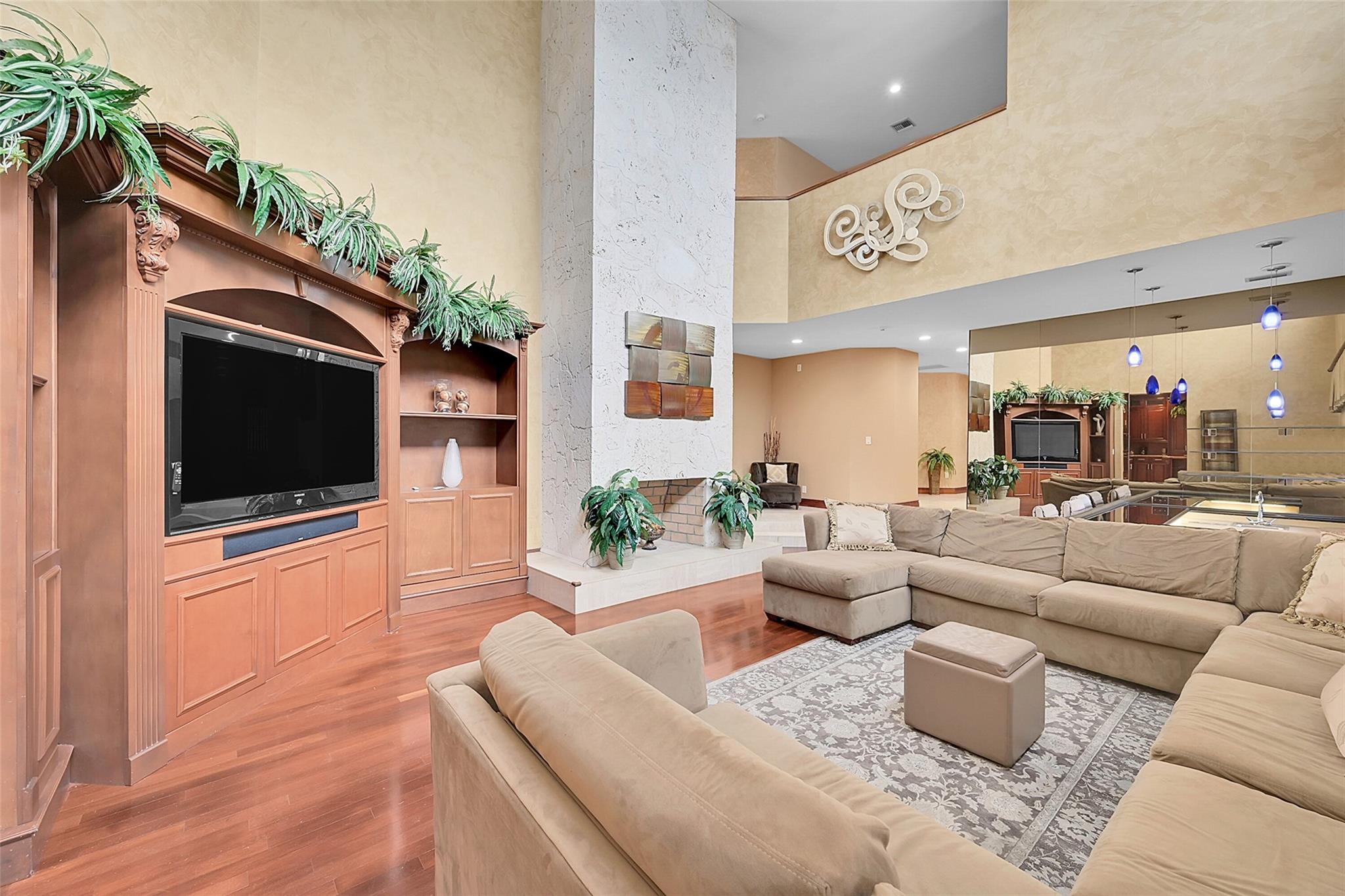 Running Brook Hills 70-23 - Residential Lease