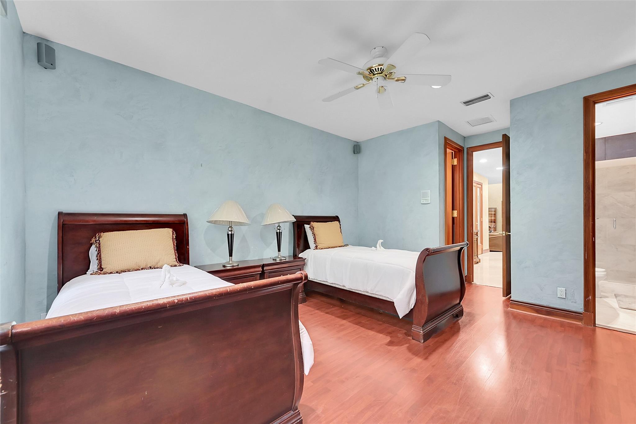 Running Brook Hills 70-23 - Residential Lease