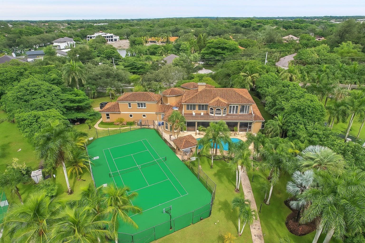 Running Brook Hills 70-23 - Residential Lease