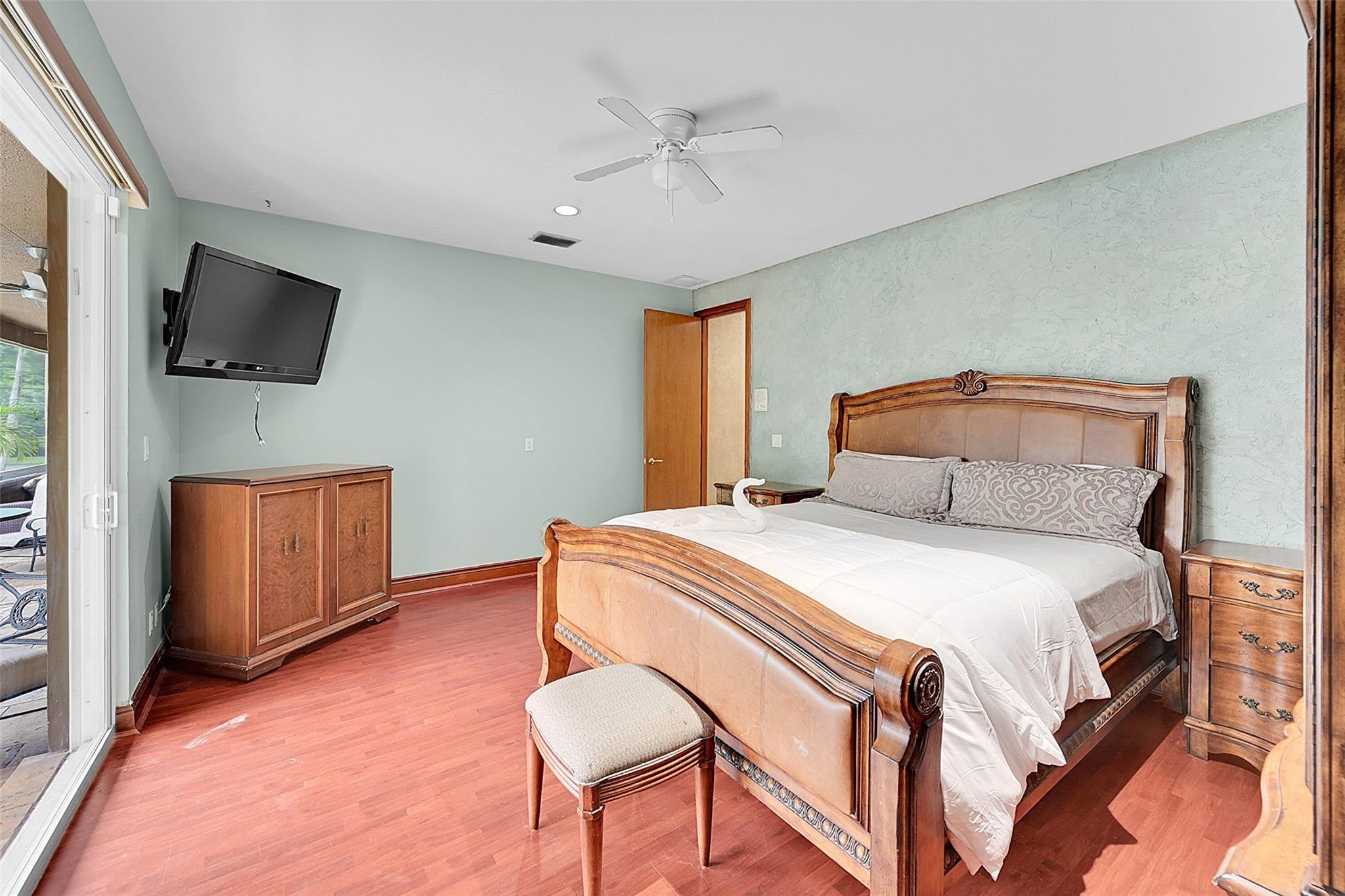 Running Brook Hills 70-23 - Residential Lease