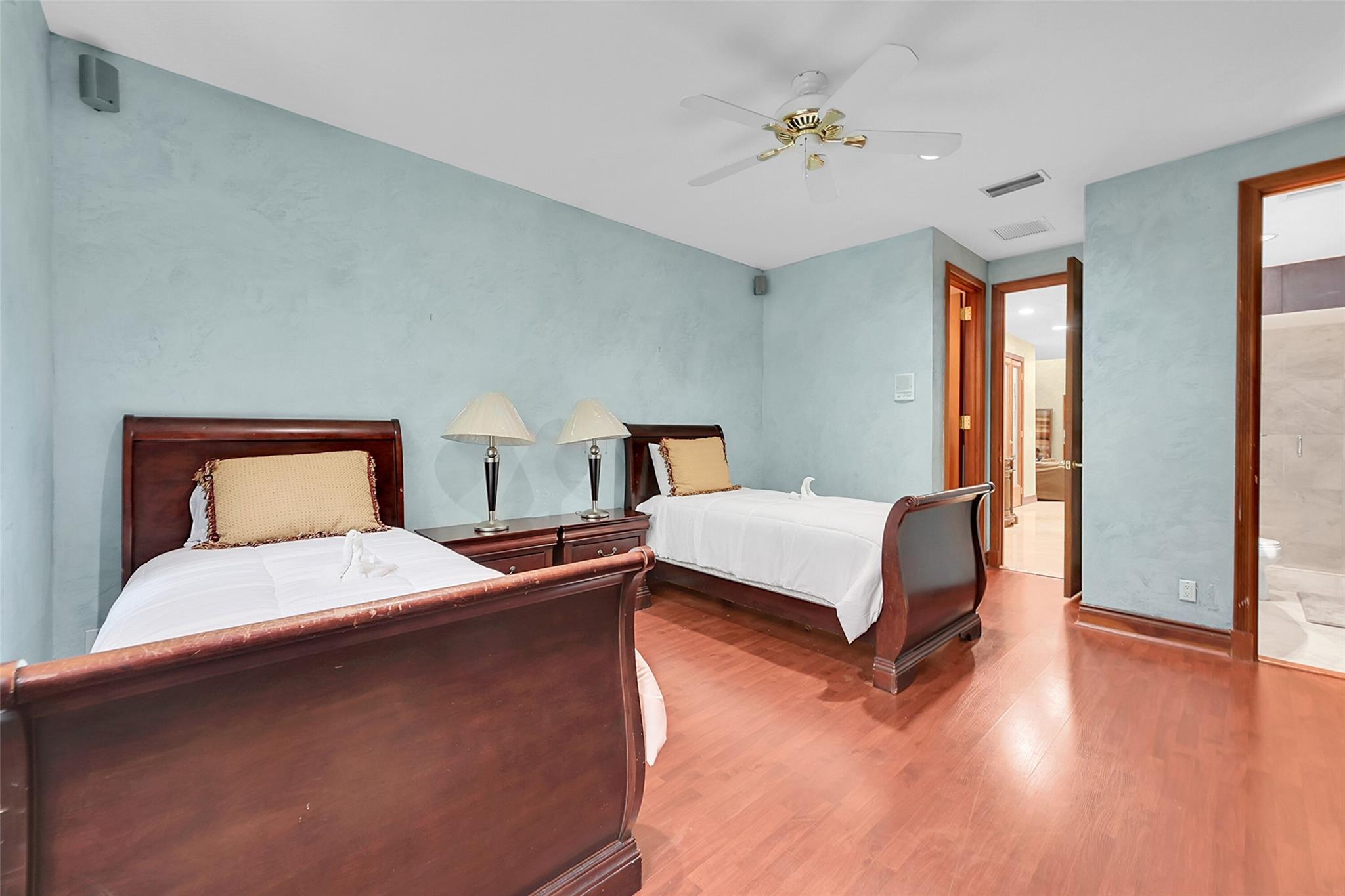 Running Brook Hills 70-23 - Residential Lease