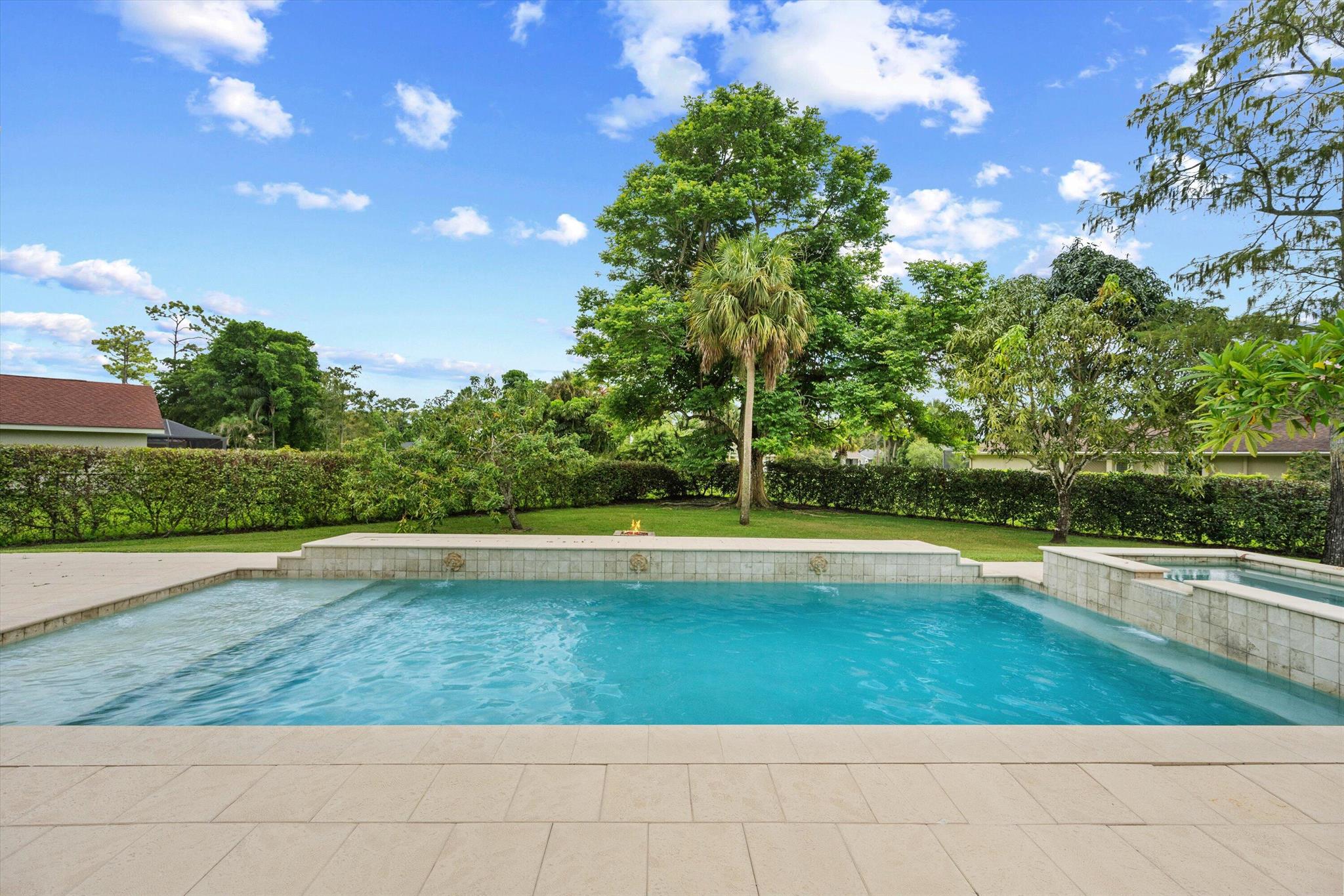 PINEWOOD GROVE OF WELLING - Residential Lease