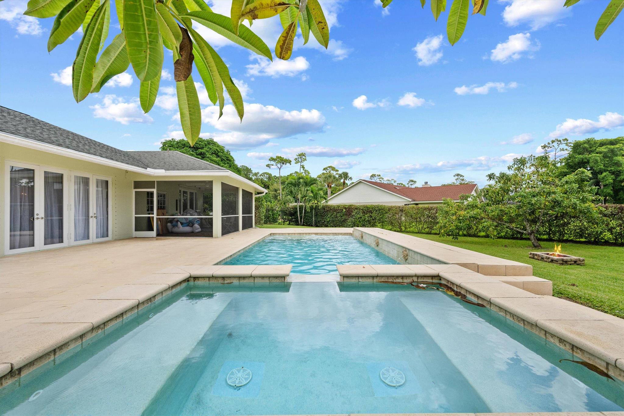 PINEWOOD GROVE OF WELLING - Residential Lease