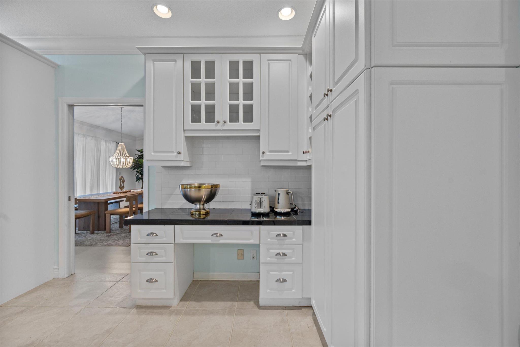PINEWOOD GROVE OF WELLING - Residential Lease