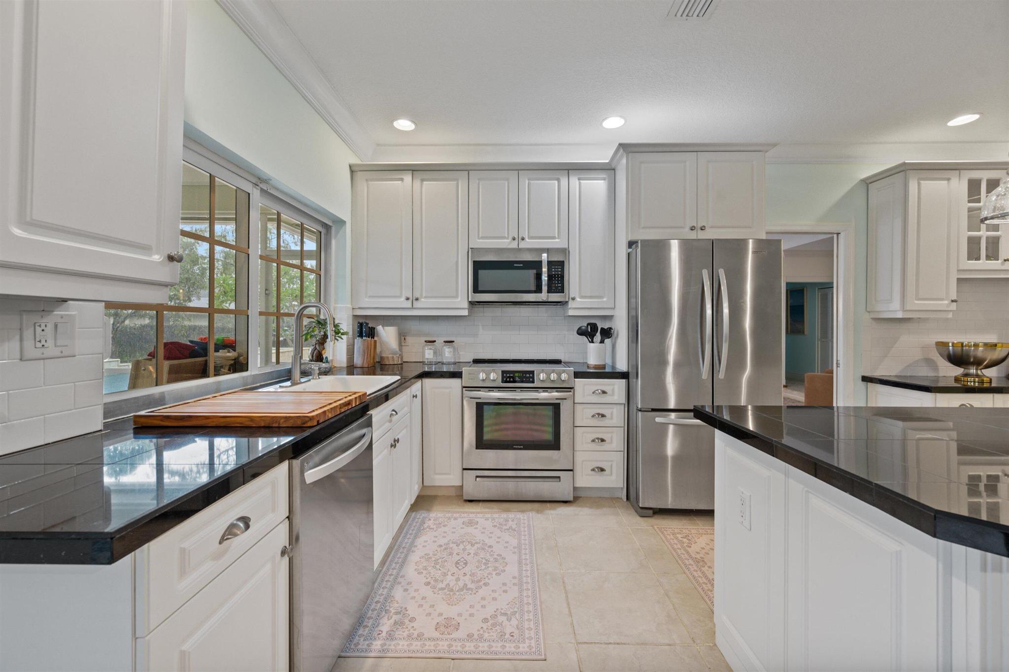 PINEWOOD GROVE OF WELLING - Residential Lease