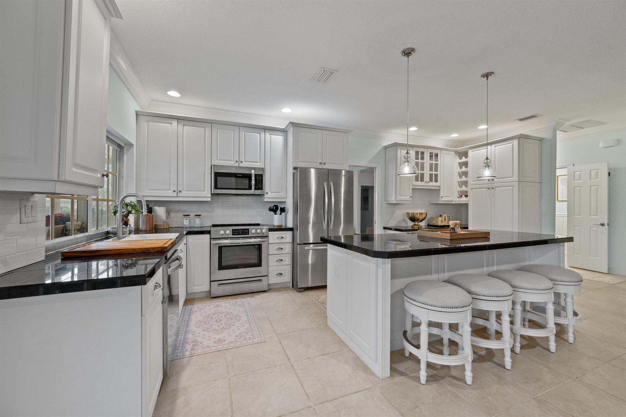 PINEWOOD GROVE OF WELLING - Residential Lease