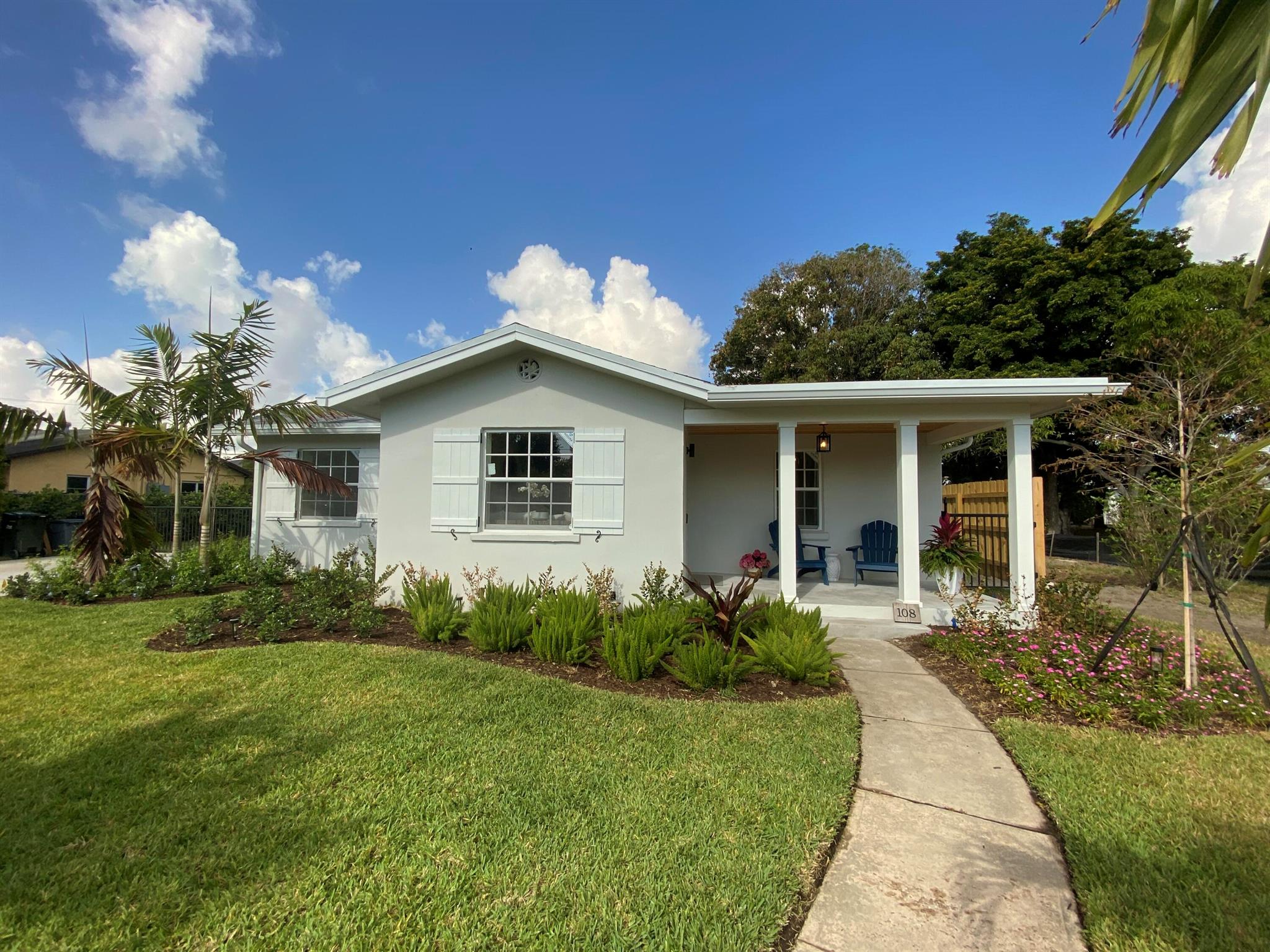 108 NW 4th Avenue