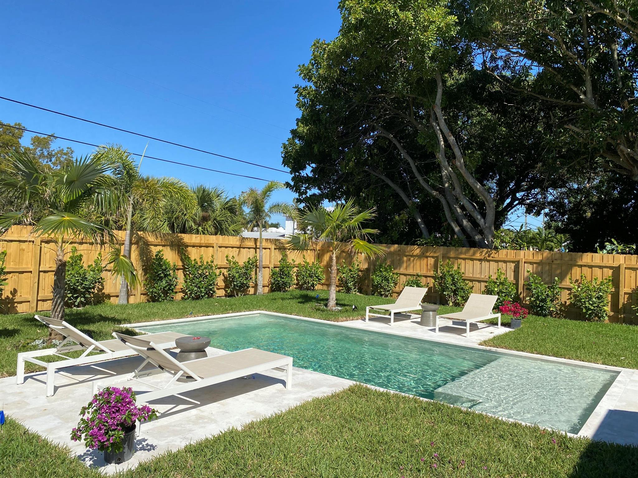 108 NW 4th Avenue
