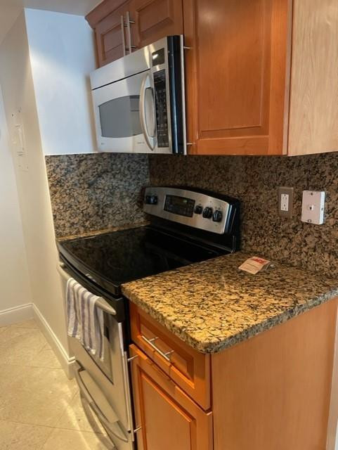 Venetia Condo - Residential Lease