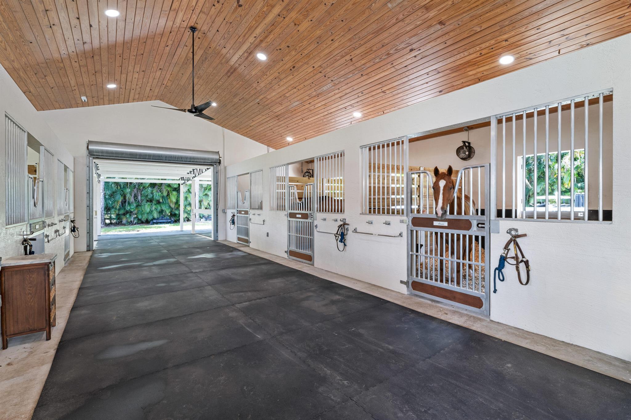 FOX TRAIL - Residential Lease