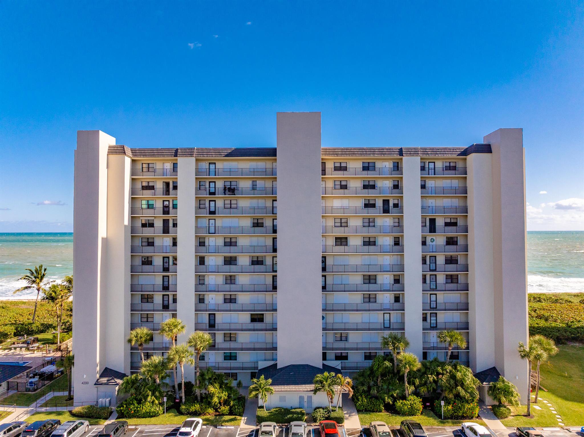 OCEAN HARBOUR SOUTH CONDO - Residential