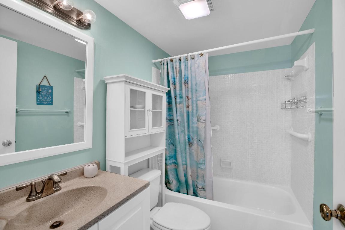 OCEAN HARBOUR SOUTH CONDOMINIUM - Residential