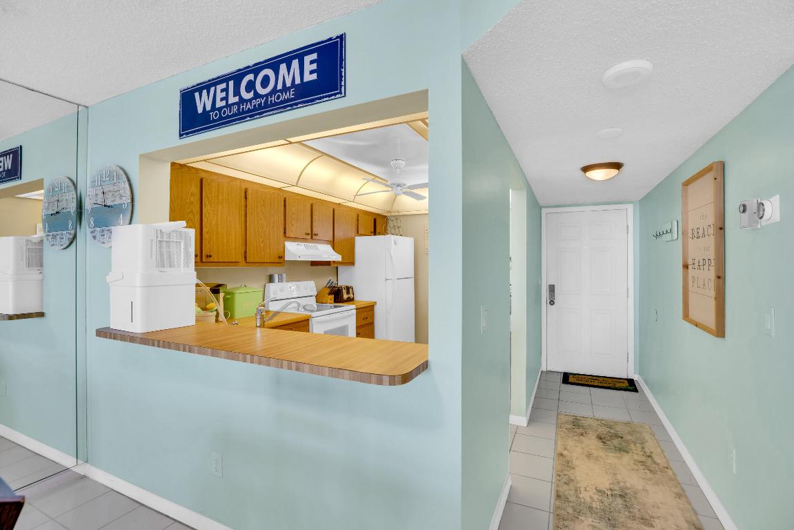 OCEAN HARBOUR SOUTH CONDOMINIUM - Residential