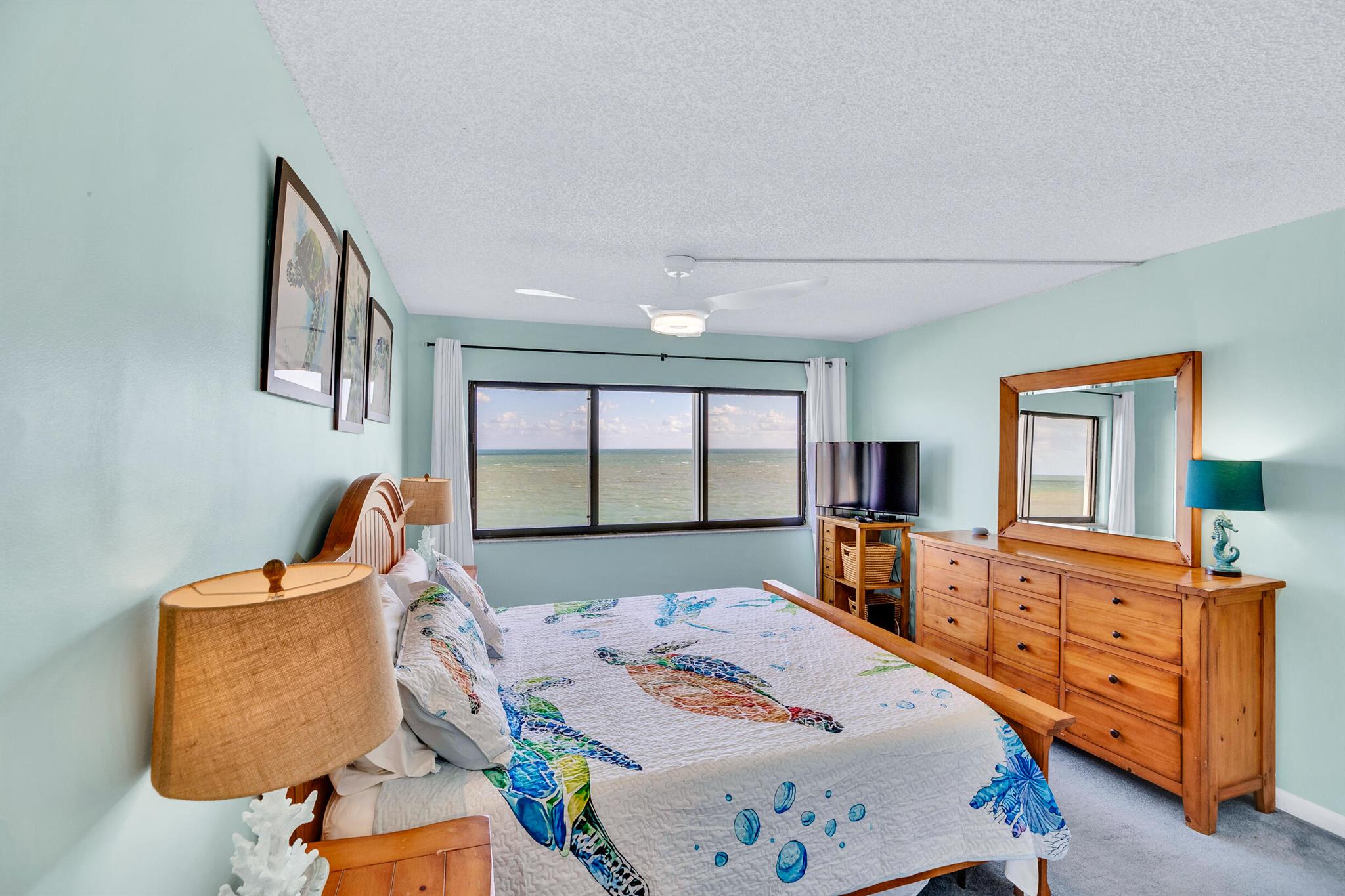 OCEAN HARBOUR SOUTH CONDO - Residential