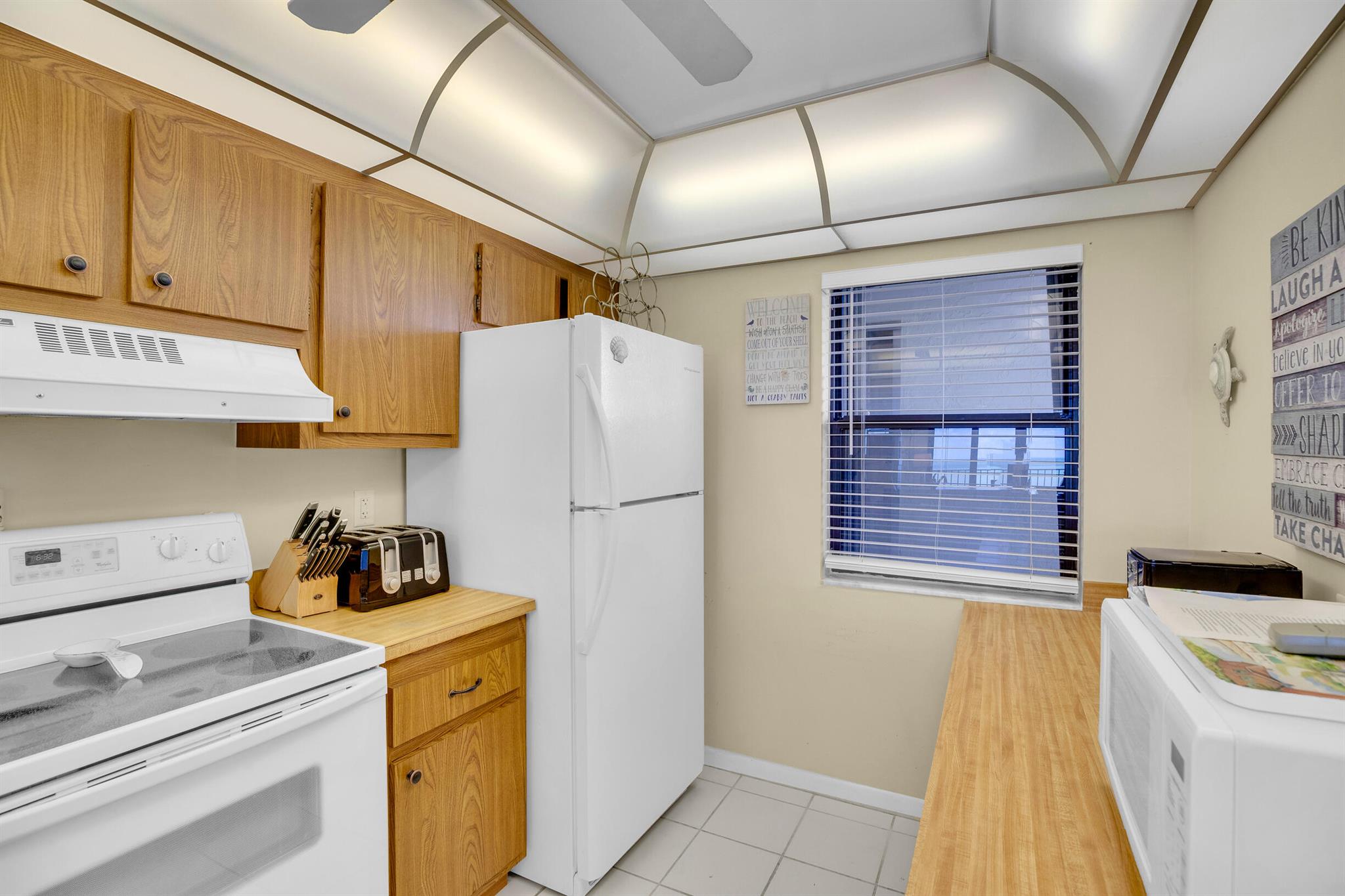 OCEAN HARBOUR SOUTH CONDO - Residential