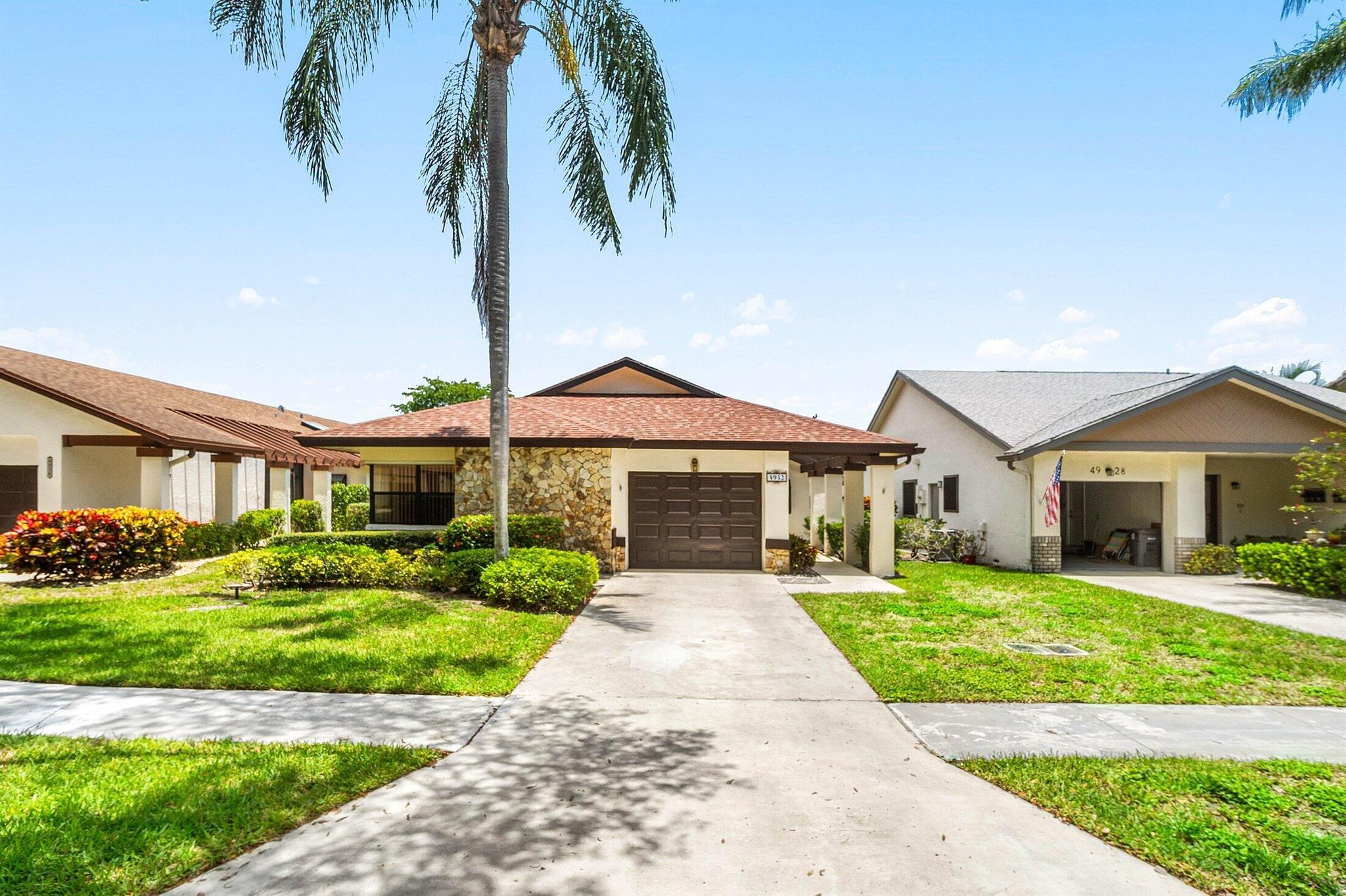 4932 Boxwood Circle