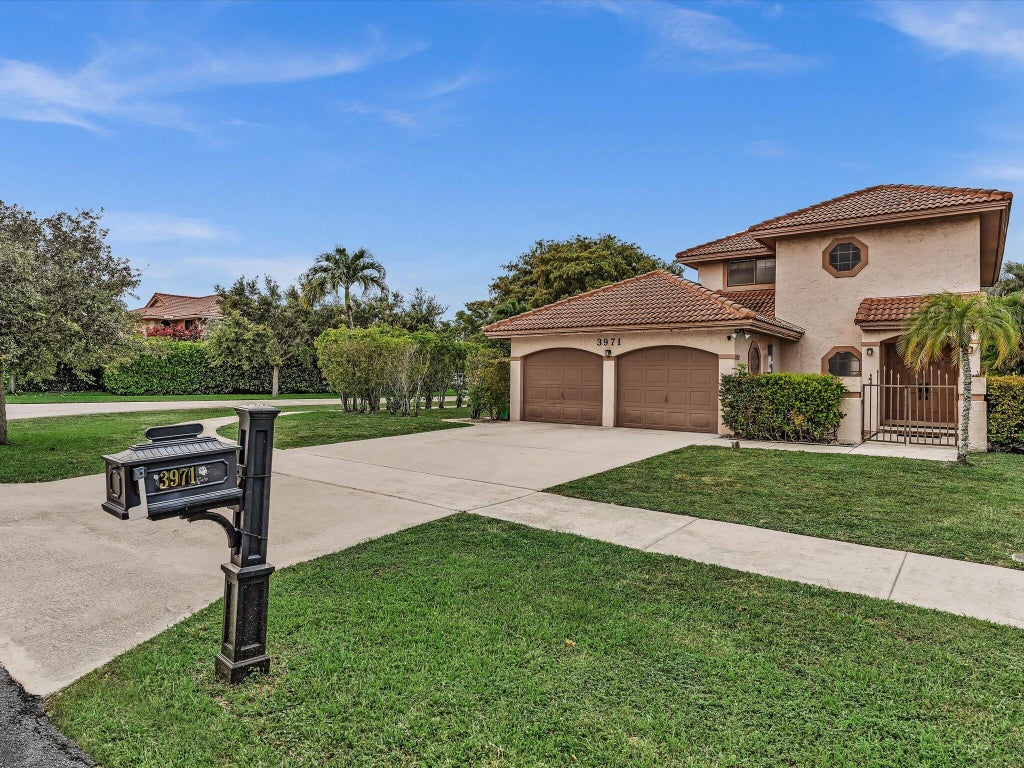 Photo of 3971 NW 5th Drive, Deerfield Beach, FL 33442 (MLS # B26047175)