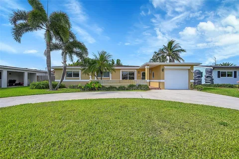 256 SW 11th St, Pompano Beach, FL 33060 - MLS#: F10484291