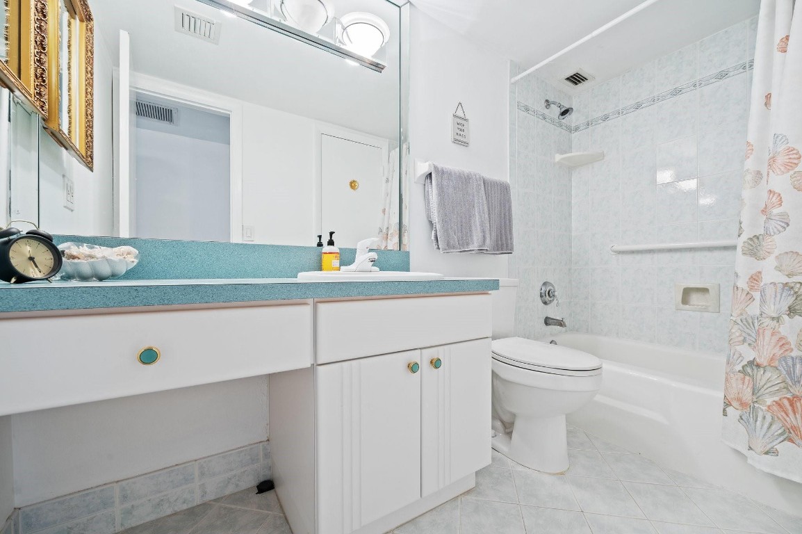 Hillsboro Le baron - Residential